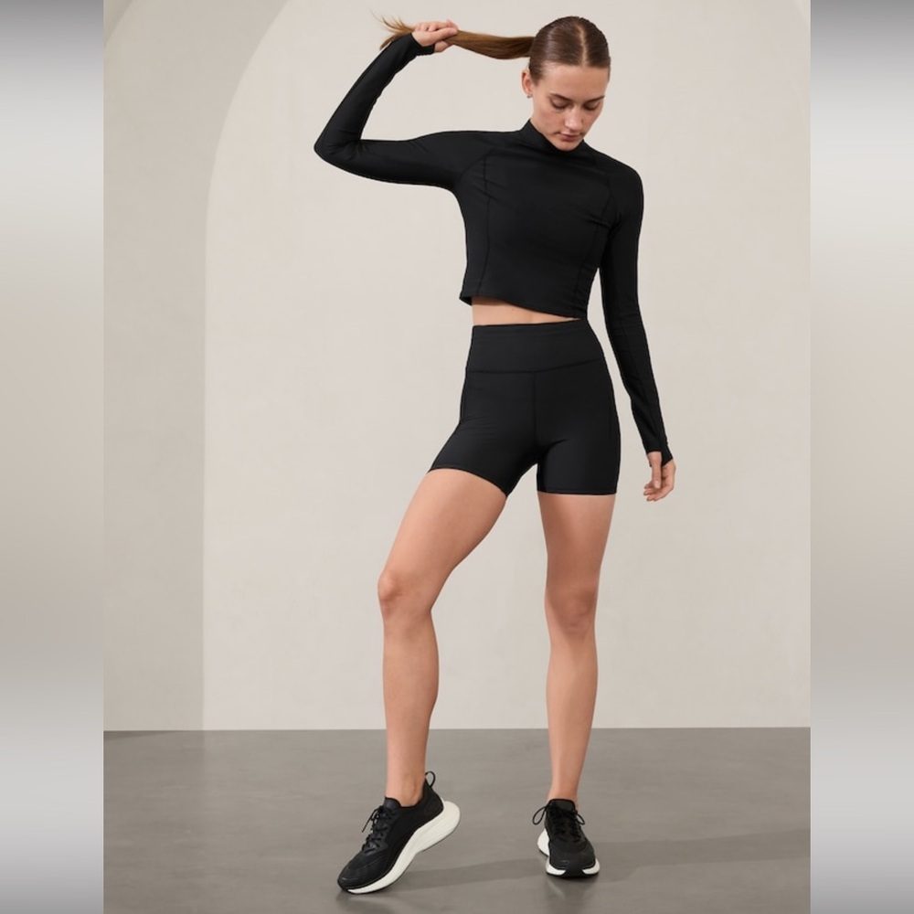 Athleta Pacesetter 4” Shortie